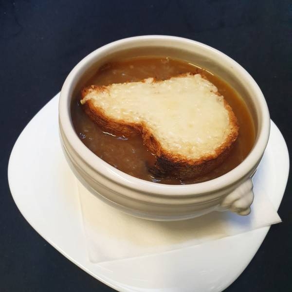 L'Oustaou - Restaurant Besse et Saint Anastaise - les meilleurs restaurant de BESSE-ET-SAINT-ANASTAISE